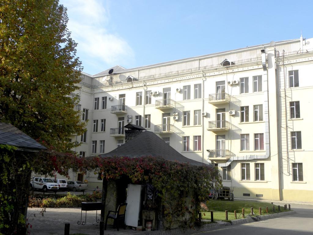Ganja Hotel Exterior photo