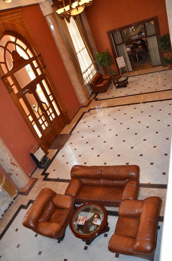 Ganja Hotel Exterior photo